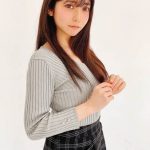 コスプレイヤー 星乃まみ、黒タイツが最高なOL風コスプレ披露