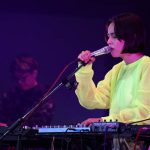 マイカ・ルブテ、透き通る歌声で会場を高揚感で包み込む<HOKUTO ART PROGRAM ed.1>