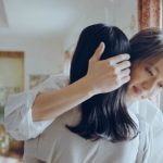 Nissyが頭をポンポン! プロデュースする柔軟剤CMで癒しの眼差し