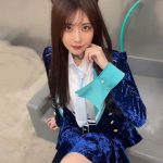 SKE48 谷真理佳、猫耳ヘア＆美脚見せで魅惑の上目遣い