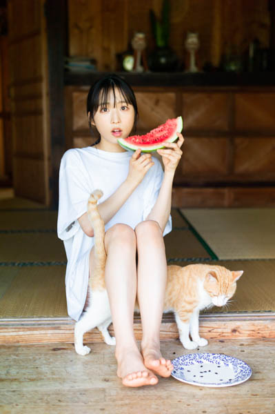 AKB48 小栗有以、10代最後の姿を収めた初写真集が発売決定