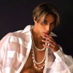 當間ローズ、大黒摩季プロデュースで華やかに世界配信デビュー！ 婚活サバイバル番組で話題曲「I fell in love」と新曲「AZATOI∽RUMBA」