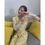 石川恋、レモンカラーコーデショットを公開