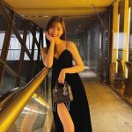 新木優子、黒ドレスコーデで美脚チラリ「国宝級美人」「最高すぎるビジュアル」