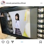 乃木坂46 山下美月、『Time flies』メンバー別ジャケットで披露する制服衣装オフショットを公開「初心を忘れずにと選びました」
