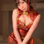 コスプレイヤー・星乃まみ、美バスト披露のセクシーチャイナコスで誘惑