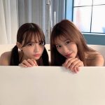 NMB48 石田優美、和田海佑と破壊力抜群の黒ビキニ2ショットに反響ぞくぞく