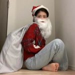 小芝風花、白ひげの量がスゴい『小芝サンタ』が話題!