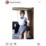 コスプレイヤー 火将ロシエル、制服スカートチラ見せの『天然』ショットが話題