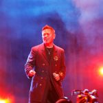 中西圭三、ダンサーと『Choo Choo TRIAN』をパフォーマンス ＜ICheckPresents SUMMER MADA FES 2021＞