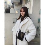 石川恋、まるでホッキョクグマ!?お気に入りロングコートを着た私服姿に反響続々