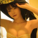 新谷姫加、透明肌に見惚れる水着アザーカット披露