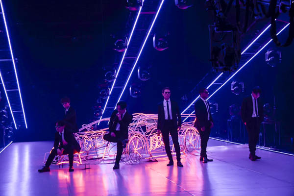EXILE TRIBEがカウントダウンライブ開催! 三代目JSB、THE RAMPAGE、iScream、Happinessらがパフォーマンス