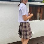 藤木由貴、貴重な制服オフショットで漂うフェチ感にドキドキ