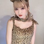 愛乙女☆DOLL 星凪桃佳、ヒョウ柄ミニ丈コーデで美脚全開!
