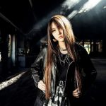 JUNNA、新曲「風の音さえ聞こえない」ジャケ写&全収録曲公開