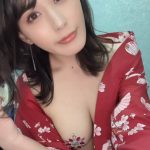 金子智美、美バスト＆Tバック全開のグラビア動画で「刺激と元気」をお届け！