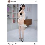 コスプレイヤー ・近衛りこ、下着姿の振り向きバックショットで描くS字ラインにうっとり