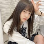 Peel the Apple・黒嵜菜々子が現役制服ショット公開に「ラストJK楽しんでな！！」の声