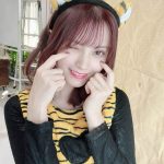 ラストアイドル 松本ももな、虎コスチュームで美くびれライン披露!「トラはどうだっちゃ??」