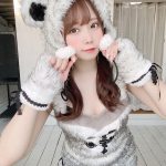 コスプレイヤー・ないる、もふもふパーカー姿で「あたためてあげるよ」