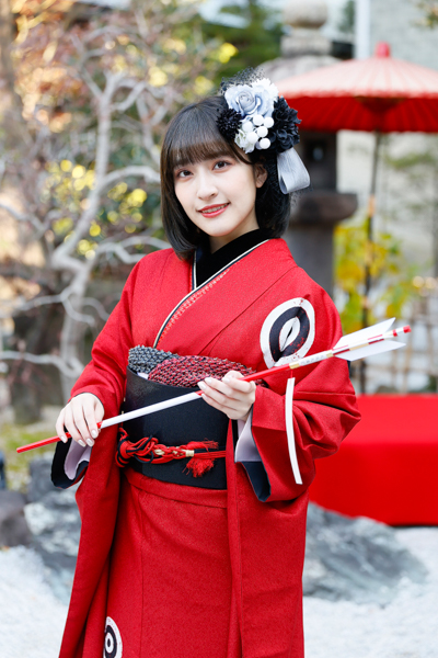 NMB48 上西怜ら新成人が大阪天満宮でご祈祷 8期研究生・桜田彩叶、松野美桜も参加
