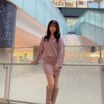 NMB48・貞野遥香、タイトスカートからのぞく美脚に注目の大人セクシーコーデ披露