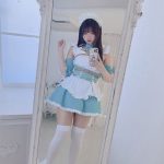 コスプレイヤー・とみこ、もち肌にうっとりミニ丈メイドコスで『絶対領域』披露