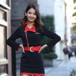 【写真特集】黒木麗奈がオートサロンコスチュームでクールな美脚アピール！＜東京オートサロン2022イメージガール・A-class＞