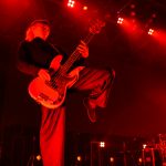 【ライブレポート】クリープハイプ、2年ぶりCDJ「幸せ」と尾崎が感謝。声を出さずにファンと一体に＜COUNTDOWN JAPAN 21/22＞