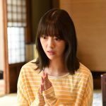 堀未央奈、微笑みながらカメラ見つめるバストアップショットを公開