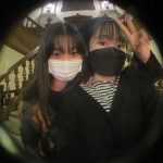 少女歌劇団ミモザーヌ1期生2人が大阪中之島美術館で冬コーデ披露「味があるなぁ」とファン歓喜！