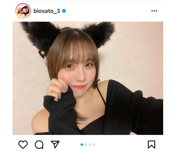 SKE48・佐藤佳穂、肩出し黒猫コーデで沼にハマる声続出！