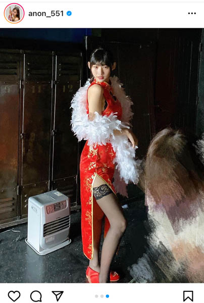 レースクイーン・あのん、チャイナドレスで華麗に美脚披露