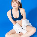 コスプレイヤー・有川紗雪、透明肌に映えるスポブラ好きすぎる！