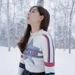 新木優子、雪原に映える透明肌ショットに歓喜の声！「雪の中の天使だ」