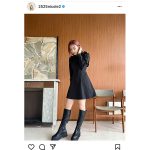 藤田ニコル、黒ミニワンピースから透明太ももチラ見せ！