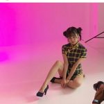 早川渚紗、黄色チャイナドレスで美脚披露！