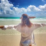 Juice=Juice・稲場愛香、腹筋割れ美ボディで魅了する写真集オフショット公開「破壊力凄い」「最上級を見た」