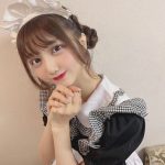 音羽かのん、美脚すぎるメイドコスプレで太ももチラリ！