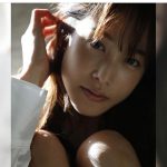 鷲見玲奈、ミニスカワンピースで見せる「絶対領域」に反響ぞくぞく