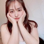 柳瀬さき、ニット越しに浮き出る圧巻の「やなパイ」ショット