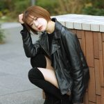 【写真特集】新唯(あらたゆい)、ブラックコーデで美脚アピール！オートサロン会場で一番と噂の美女がSUPERGT500レースクイーンに決定。