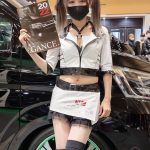 【大阪オートメッセ2022】ツインテール女子・亜桜みくり、セクシーなミニスカコーデでアピール！