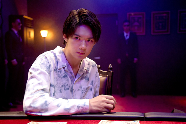 【インタビュー】佐野勇斗、dTVドラマ『嘘喰い 梶隆臣篇』の魅力を語る！ 「若い世代の方に人生の可能性ってまだあるかもと感じて欲しい」