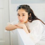 堀田真由、2022-2023年カレンダー発売決定