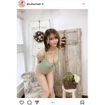 元RQ・阿久津真央、美谷間くっきりな水着ショットがセクシーすぎる！