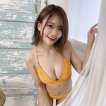 元RQ・阿久津真央、美谷間くっきりな水着ショットがセクシーすぎる！