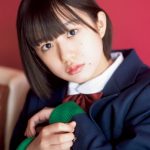 岩本蓮加(乃木坂46)、梅山恋和(NMB48)、平山遊季(アンジュルム)らが登場！高校・中学卒業記念の制服グラビア誌表紙公開