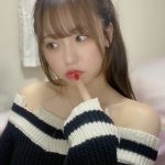 SKE48・佐藤佳穂、ギャルメイク＆オフショルコーデで『沼』開拓